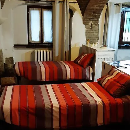 I Tre Platani Apartment Castellinaldo